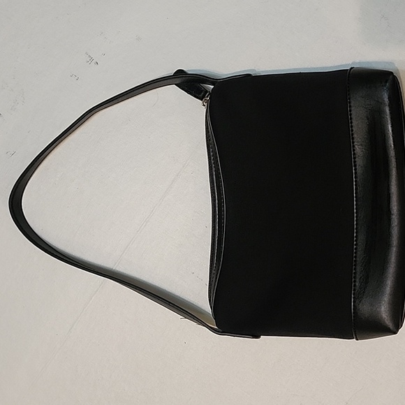 Etienne Aigner Black Nylon and Faux Leather Shoulder Bag EUC - Picture 4 of 9